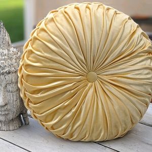 Round Velvet Pillow Yellow 🟡